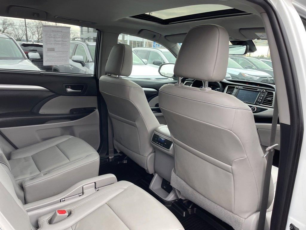 used 2019 Toyota Highlander car, priced at $23,800