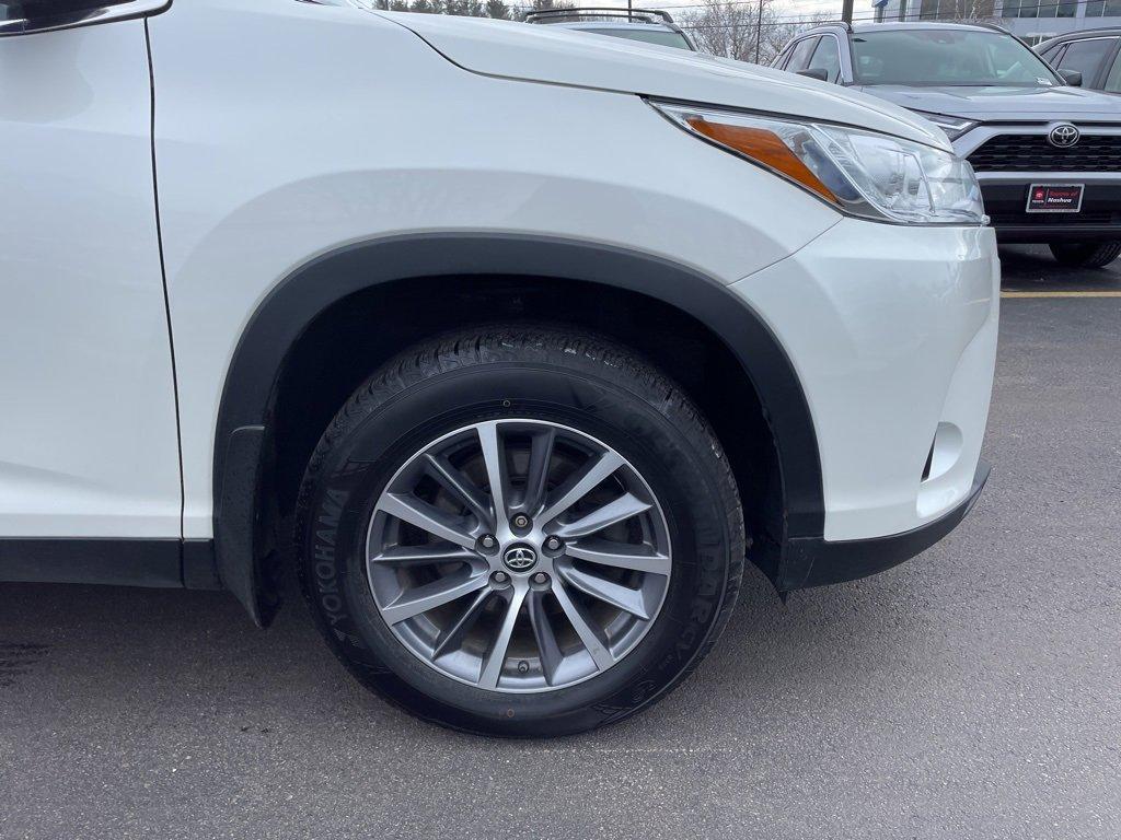 used 2019 Toyota Highlander car, priced at $23,800