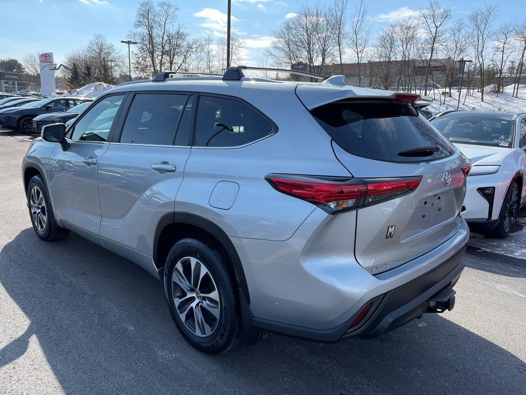 used 2023 Toyota Highlander car, priced at $39,400