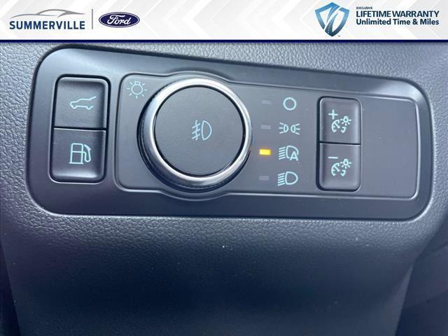 new 2025 Ford Escape car, priced at $30,905