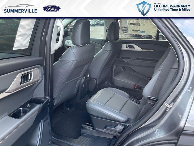 new 2025 Ford Explorer car, priced at $43,165