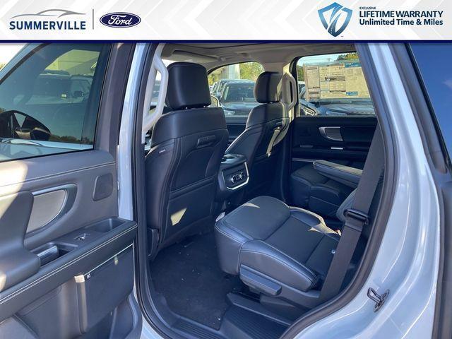new 2025 Ford Expedition car, priced at $79,255