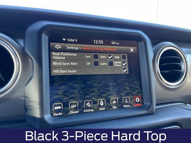 used 2020 Jeep Wrangler Unlimited car, priced at $34,000