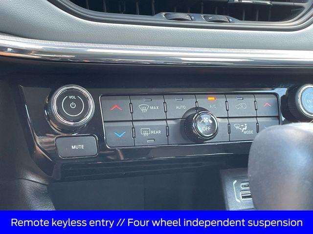 used 2022 Jeep Compass car, priced at $20,000