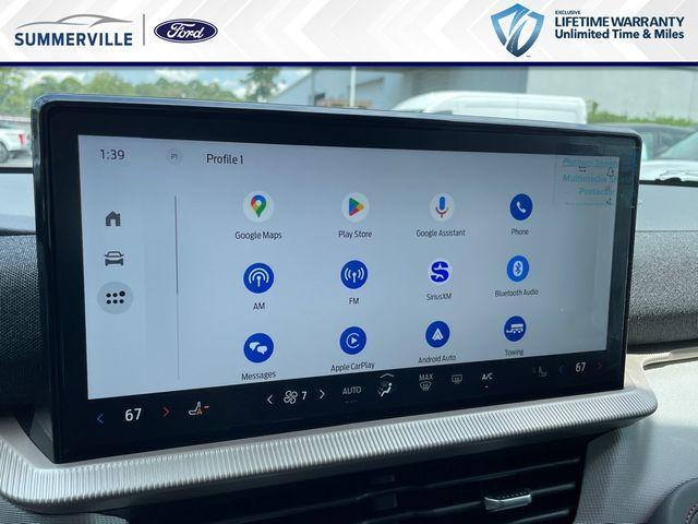 new 2025 Ford Explorer car, priced at $40,040