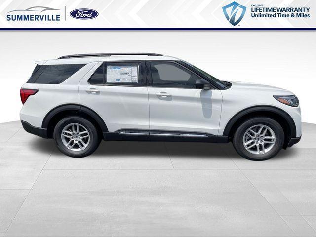 new 2025 Ford Explorer car, priced at $40,040