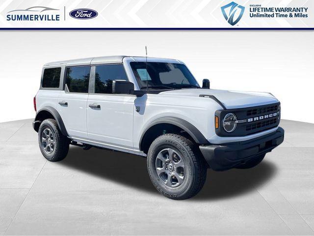 new 2025 Ford Bronco car, priced at $45,272