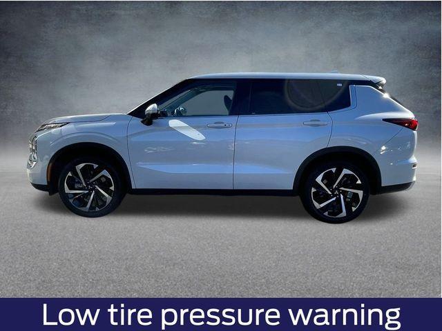 used 2024 Mitsubishi Outlander car, priced at $24,222