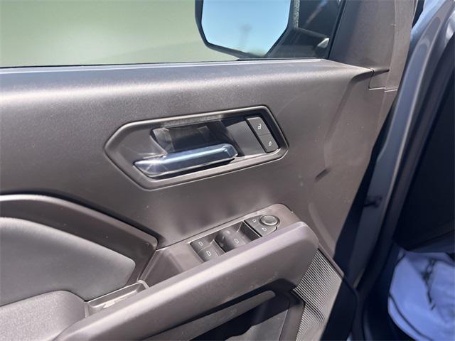 new 2025 GMC Canyon car, priced at $41,050