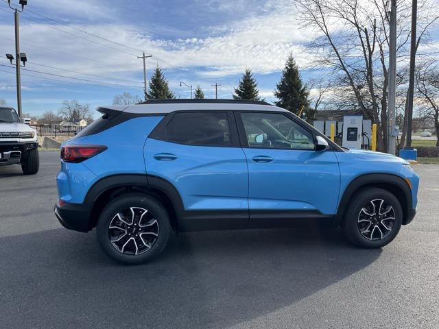 new 2025 Chevrolet TrailBlazer car, priced at $29,390