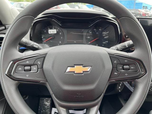 new 2025 Chevrolet Trax car, priced at $23,390