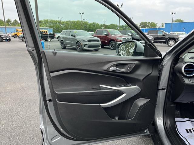 new 2025 Chevrolet Trax car, priced at $23,390