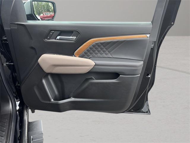 new 2025 GMC Canyon car, priced at $58,685