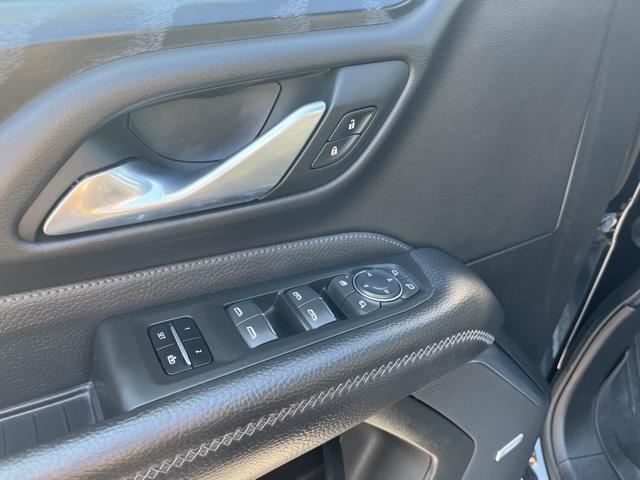 used 2022 GMC Yukon XL car, priced at $43,488