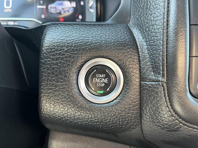 used 2022 GMC Yukon XL car, priced at $43,488