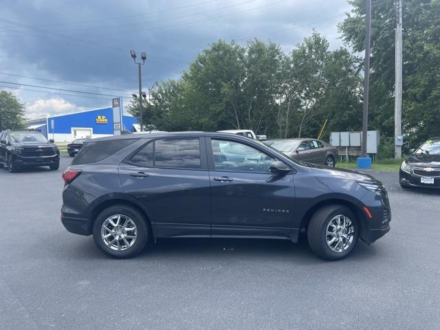 used 2022 Chevrolet Equinox car, priced at $20,199