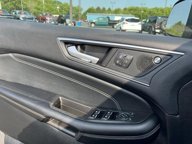 used 2022 Ford Edge car, priced at $25,668