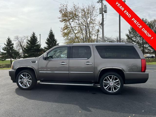 used 2013 Cadillac Escalade ESV car, priced at $14,498