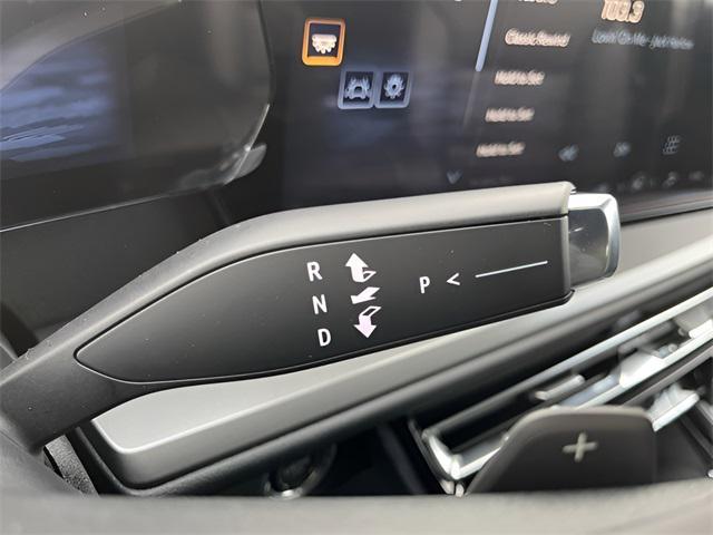 new 2026 Chevrolet Traverse car, priced at $48,025