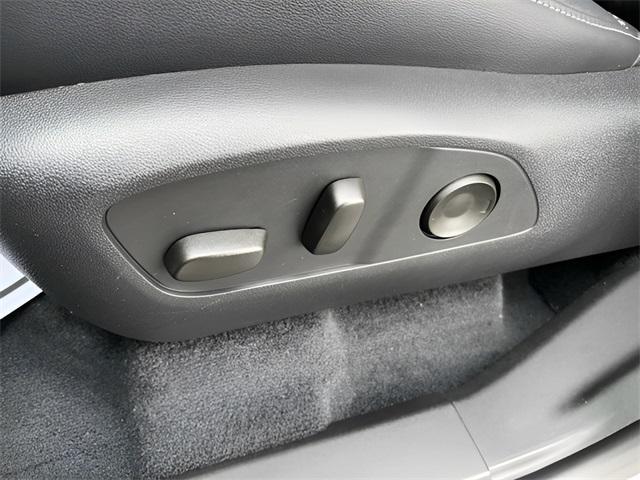 new 2026 Chevrolet Traverse car, priced at $48,025