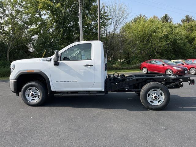 new 2025 GMC Sierra 2500 car, priced at $52,598