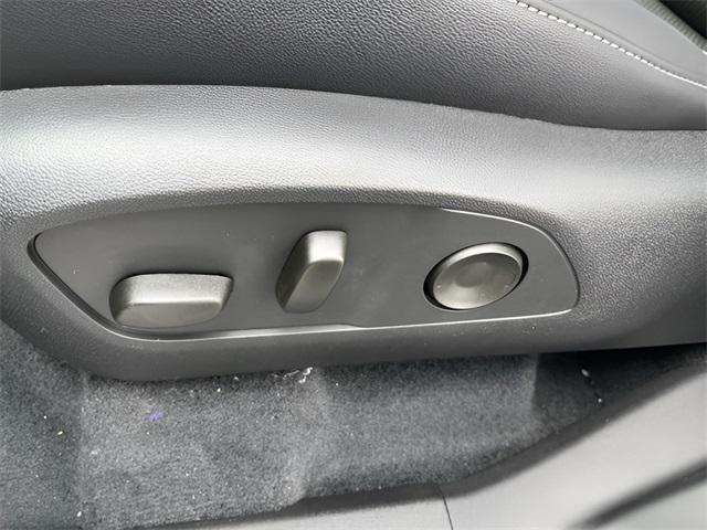 new 2026 Chevrolet Traverse car, priced at $49,020