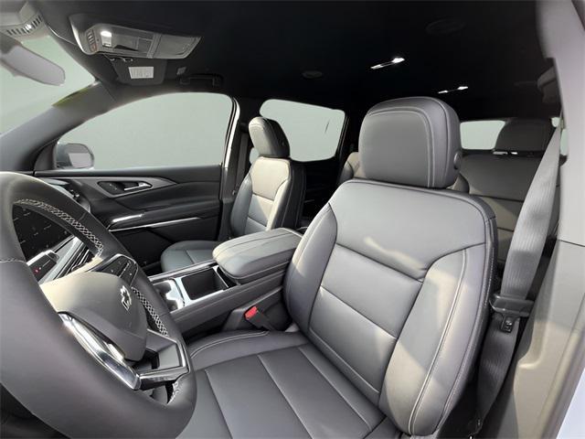 new 2026 Chevrolet Traverse car, priced at $49,020