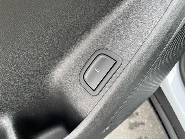 new 2026 Chevrolet Traverse car, priced at $49,020