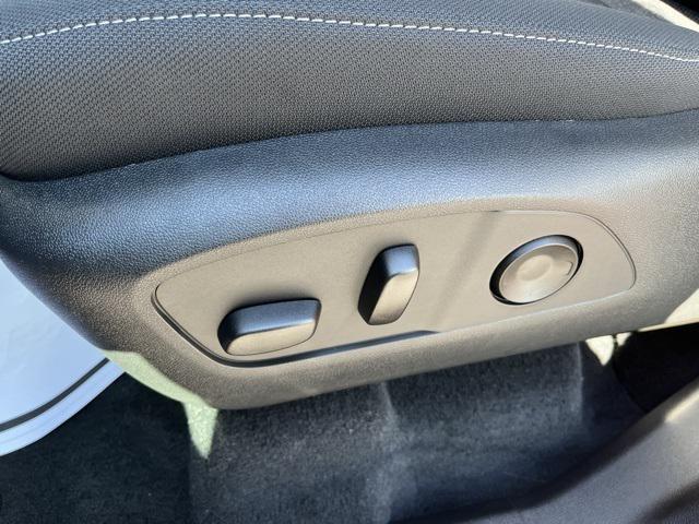 new 2026 Chevrolet Traverse car, priced at $46,510