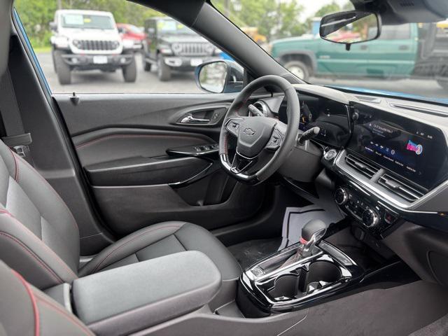 new 2025 Chevrolet Trax car, priced at $28,575