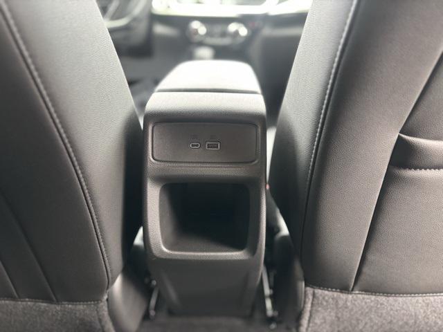 new 2025 Chevrolet Trax car, priced at $28,575
