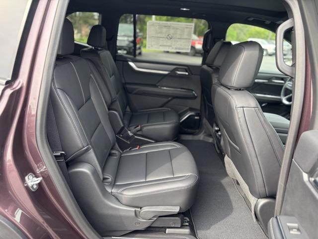 new 2025 GMC Acadia car, priced at $52,645