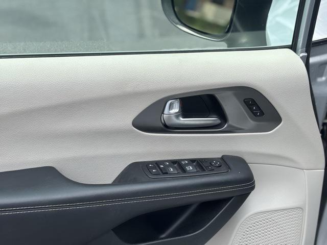 used 2023 Chrysler Pacifica car, priced at $23,974