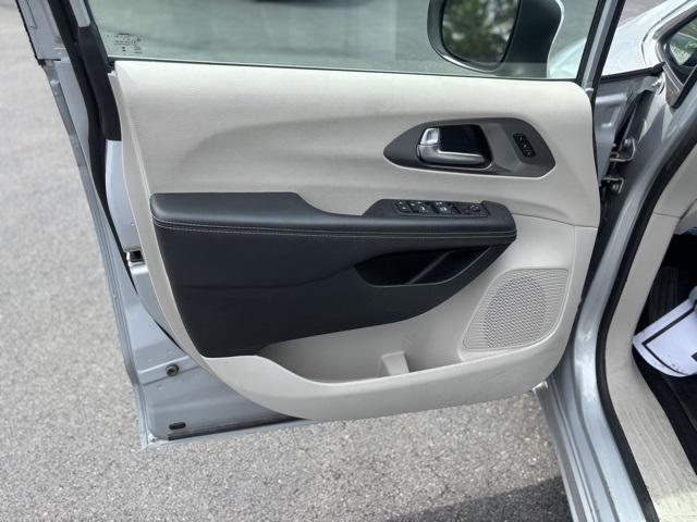 used 2023 Chrysler Pacifica car, priced at $23,974