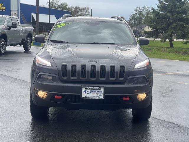used 2016 Jeep Cherokee car, priced at $12,999