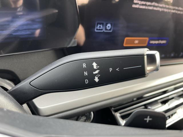new 2025 Chevrolet Traverse car, priced at $44,260