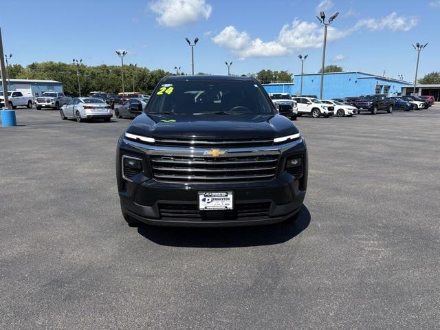 used 2024 Chevrolet Traverse car, priced at $37,777