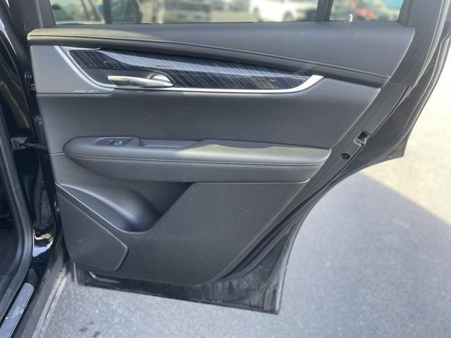 used 2024 Cadillac XT6 car, priced at $45,999