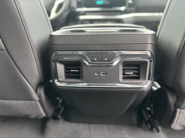 new 2025 Chevrolet Silverado 2500 car, priced at $83,040