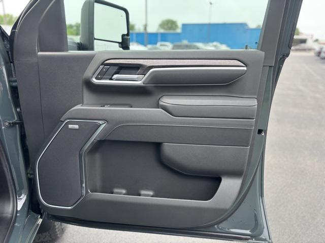 new 2025 Chevrolet Silverado 2500 car, priced at $83,040