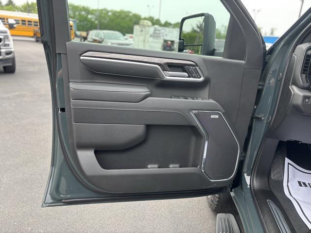 new 2025 Chevrolet Silverado 2500 car, priced at $83,040