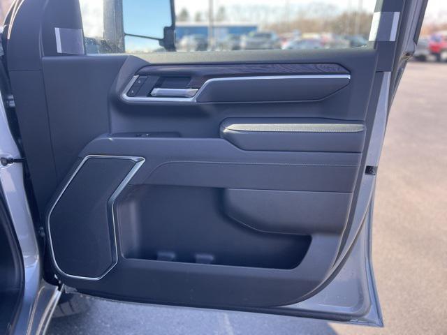 new 2025 GMC Sierra 2500 car, priced at $77,180