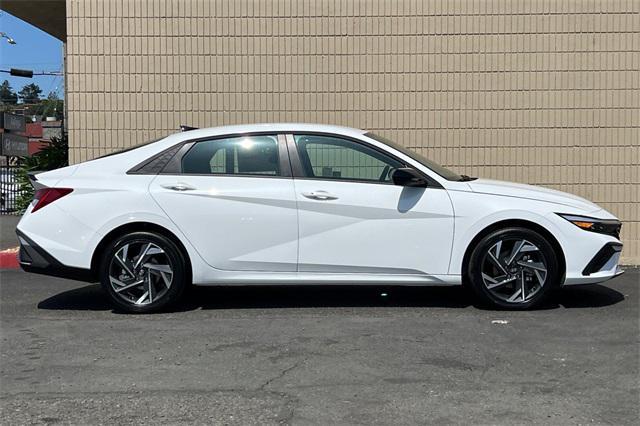 new 2025 Hyundai ELANTRA HEV car, priced at $24,990