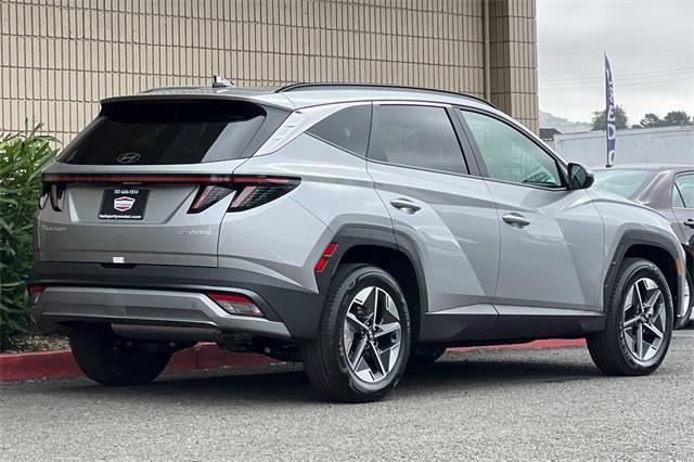 new 2025 Hyundai TUCSON Hybrid car, priced at $36,130