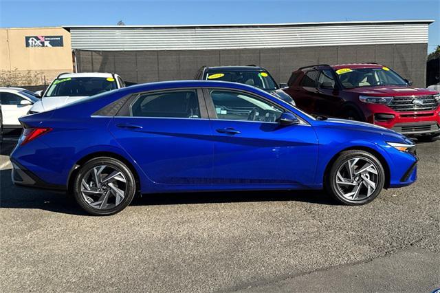 new 2025 Hyundai Elantra car, priced at $29,385