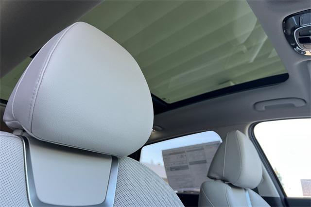 new 2025 Hyundai TUCSON Hybrid car, priced at $40,810