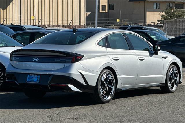 new 2024 Hyundai Sonata car, priced at $30,335