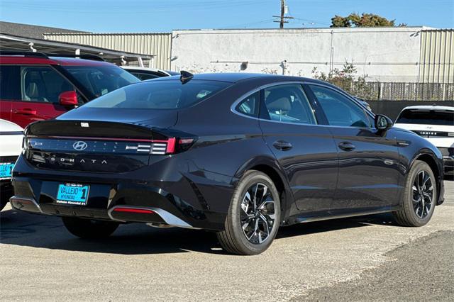 new 2024 Hyundai Sonata car, priced at $27,285