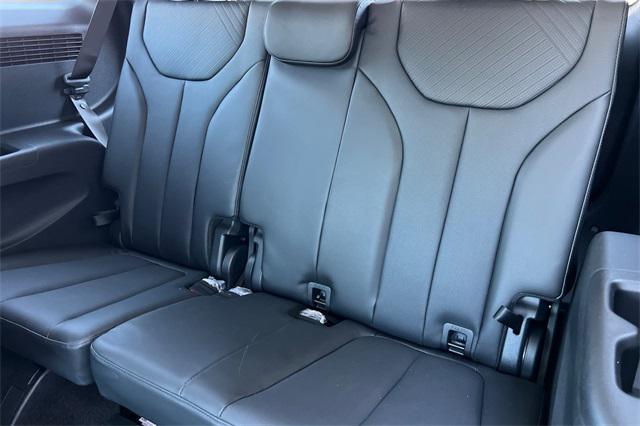 new 2025 Hyundai Palisade car, priced at $42,805