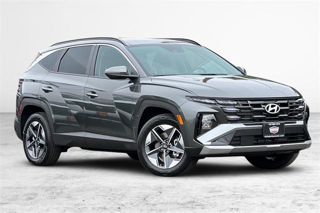 new 2025 Hyundai TUCSON Hybrid car, priced at $35,905